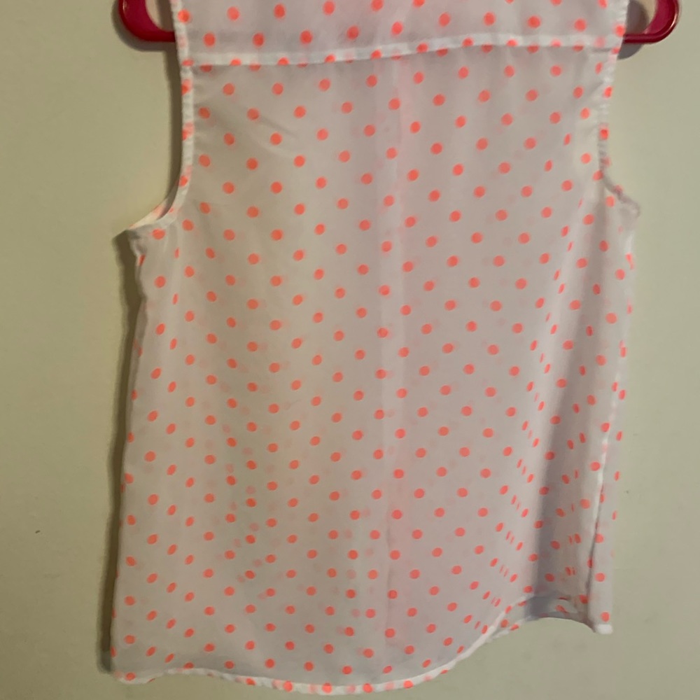 Top - Picture 2 of 2